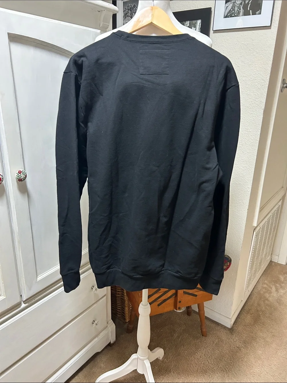 True Religion Black Crewneck Sweatshirt with Sunset Gradient 'TRUE RLGN’ Graphic